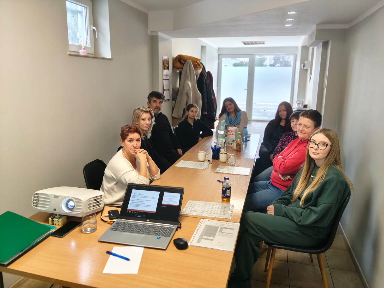 Zdjęcie przedstawia osoby biorące udział w projekcie.